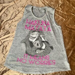 Disney womens grey tank top size small Lion King HAKUNA MATATA it means no worri